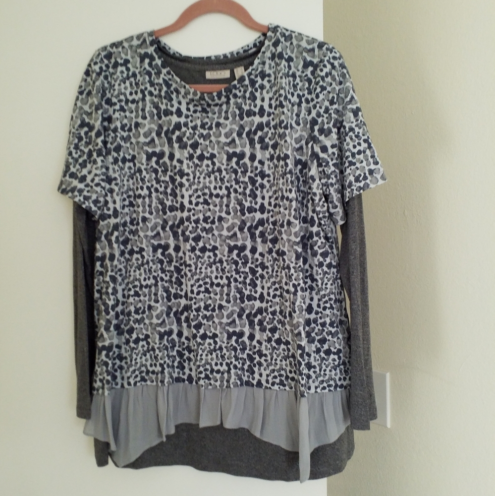 LOGO by Lori Goldstein 2 piece shirt set
